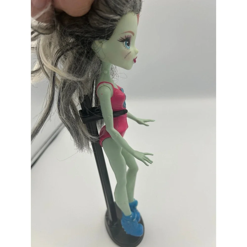 Monster High Basic Budget Frankie Stein